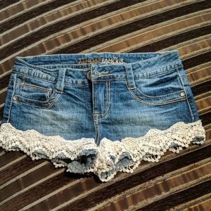 Almost famous shorts crochet embellishments